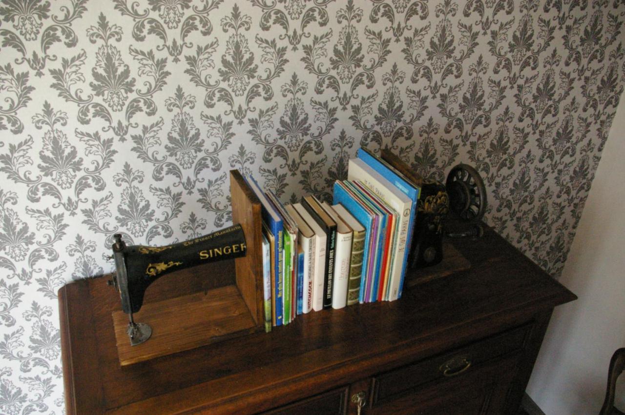 Féron Au Charme D'Antan B&B 외부 사진