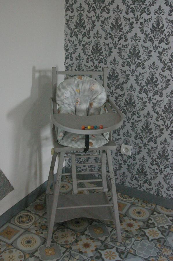 Féron Au Charme D'Antan B&B 외부 사진