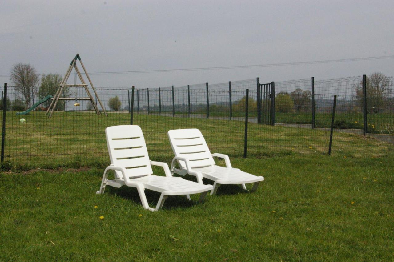 Féron Au Charme D'Antan B&B 외부 사진