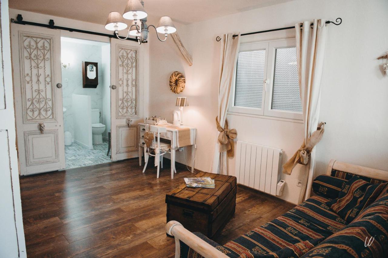 Féron Au Charme D'Antan B&B 외부 사진