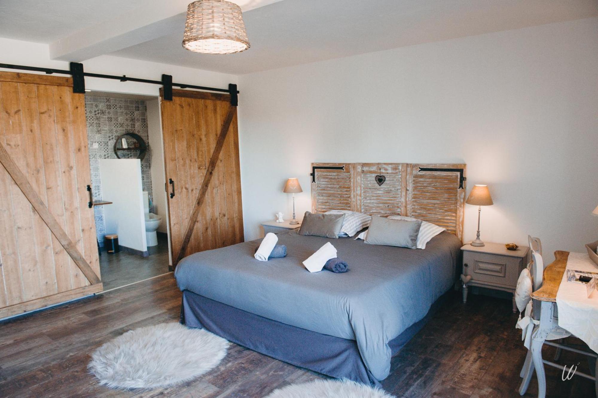 Féron Au Charme D'Antan B&B 외부 사진