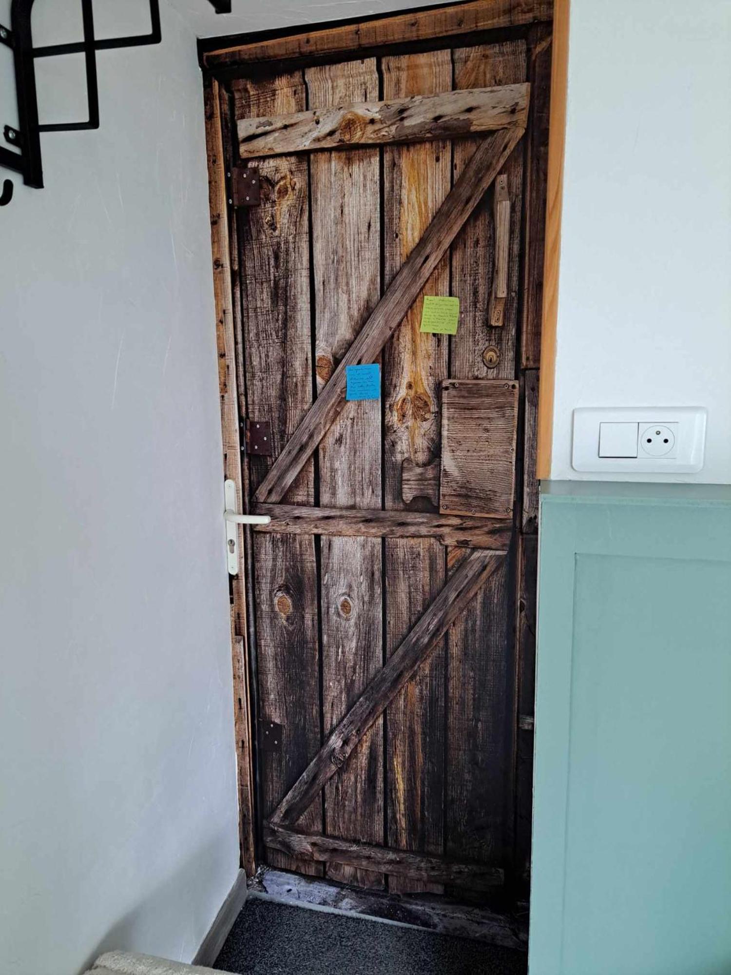 Féron Au Charme D'Antan B&B 외부 사진